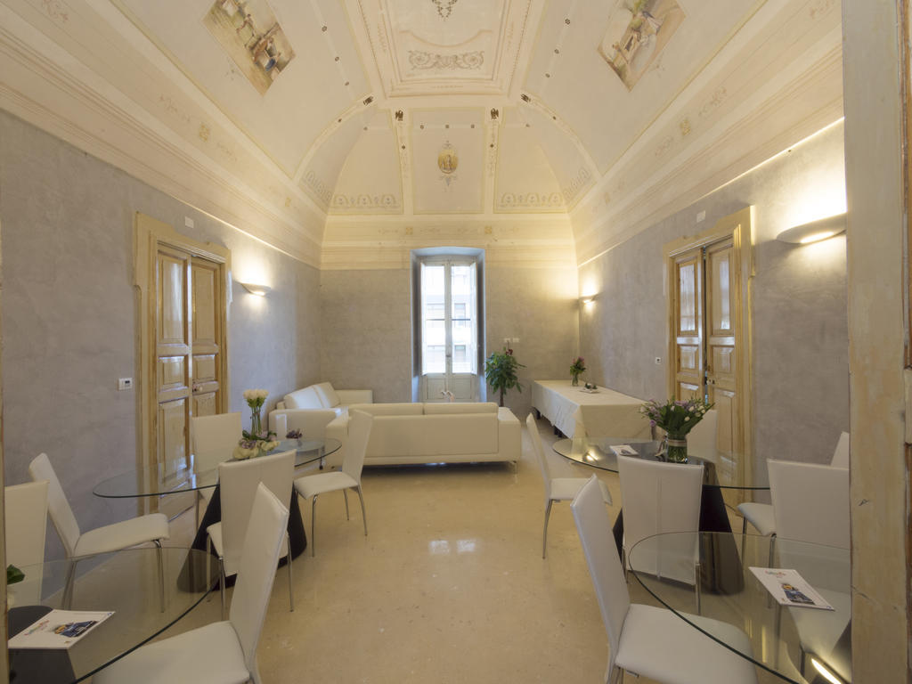 Relais Carlo V - Palazzo Storico Panzió Gallipoli Kültér fotó