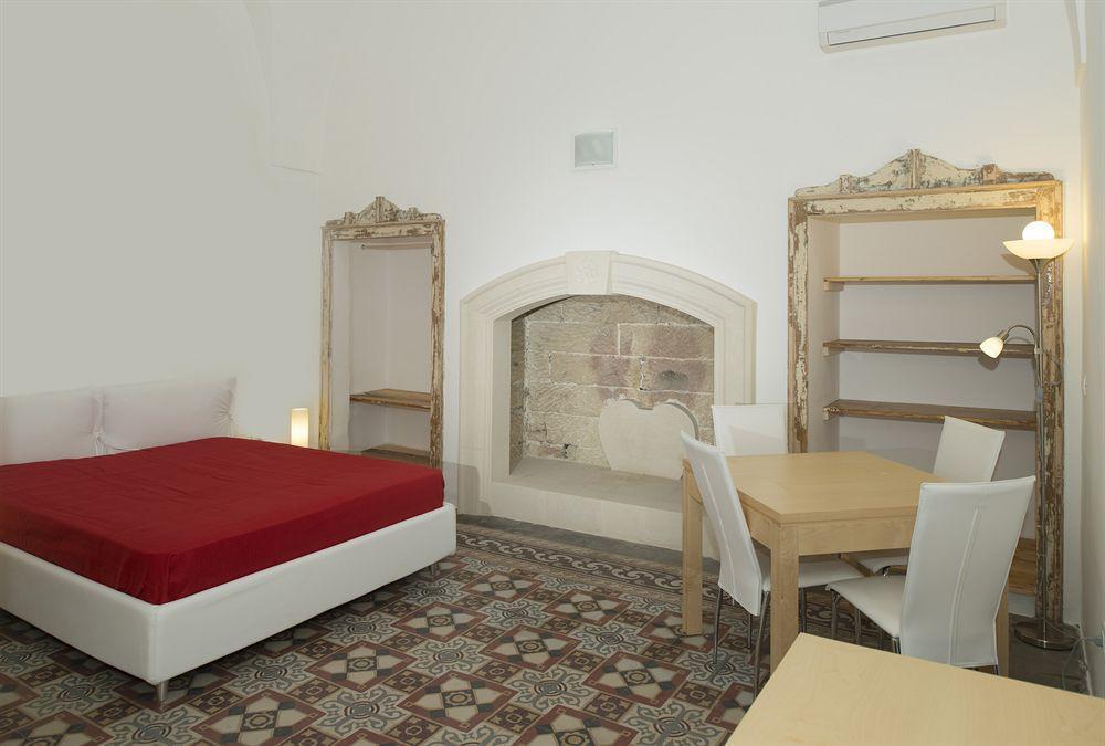 Relais Carlo V - Palazzo Storico Panzió Gallipoli Kültér fotó