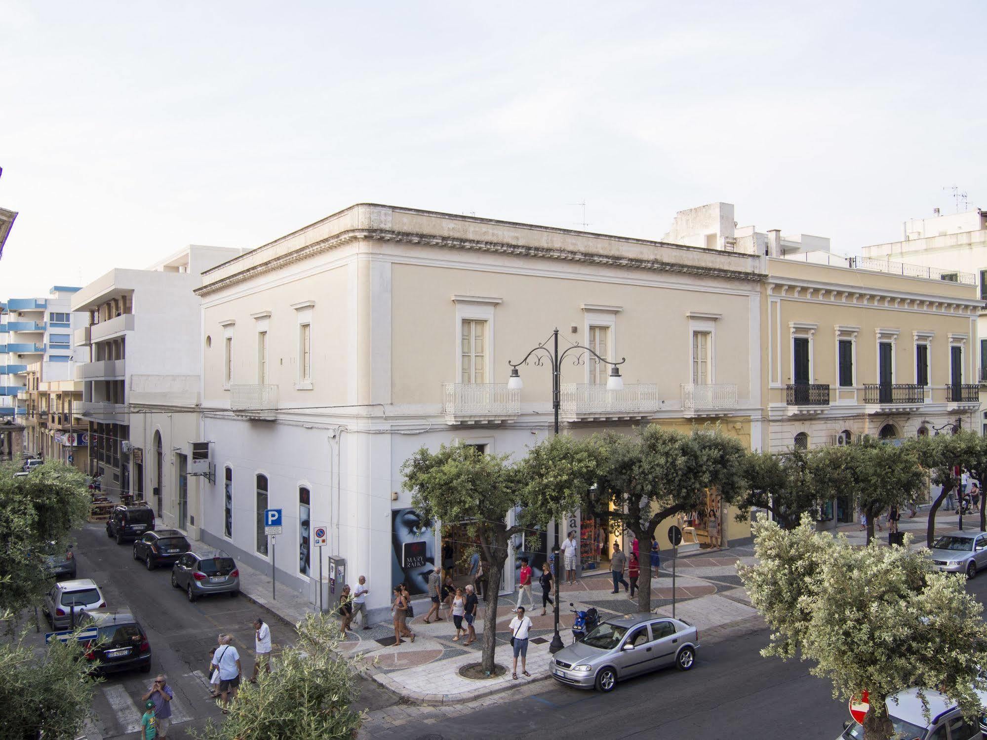 Relais Carlo V - Palazzo Storico Panzió Gallipoli Kültér fotó
