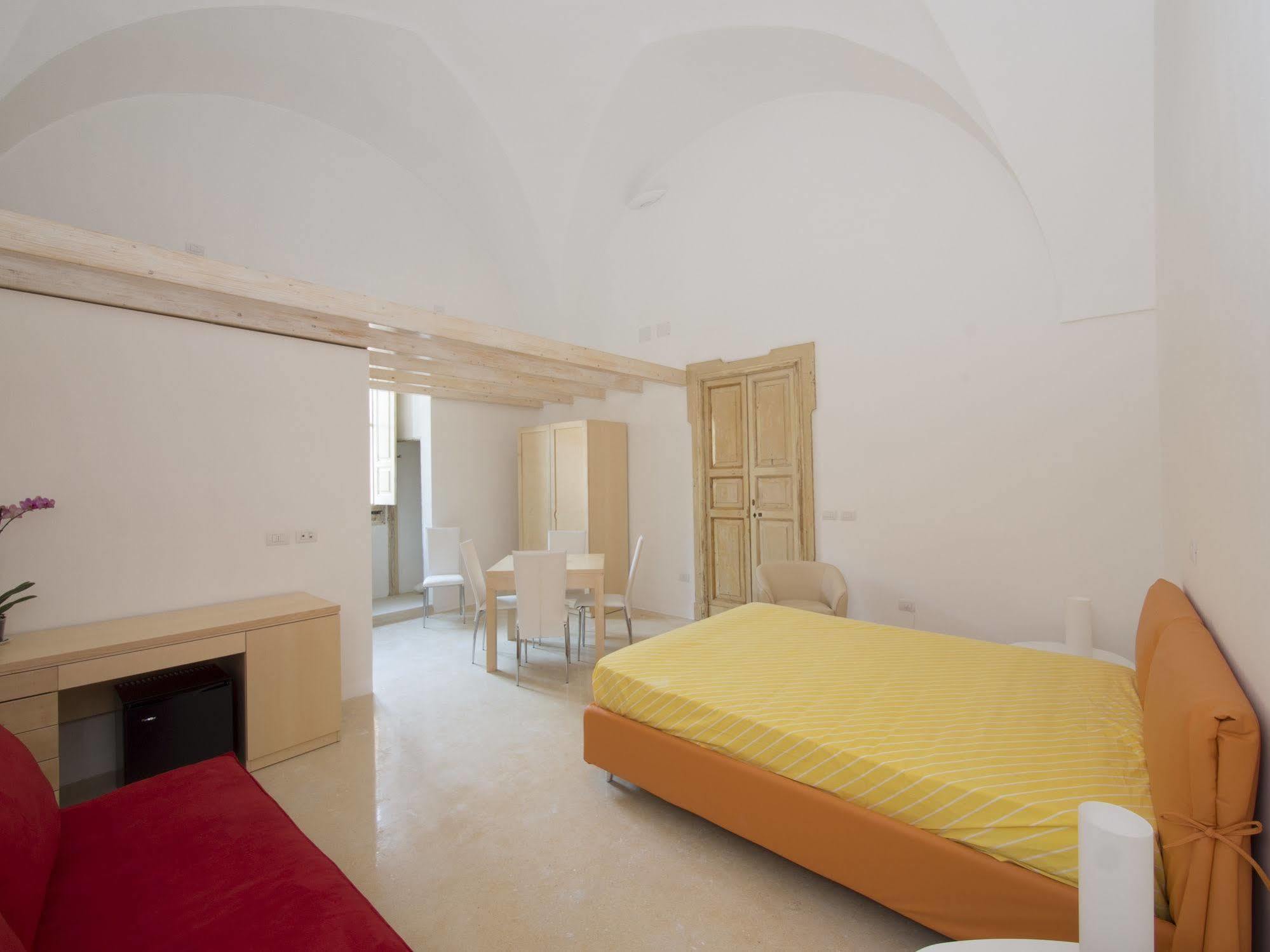 Relais Carlo V - Palazzo Storico Panzió Gallipoli Kültér fotó