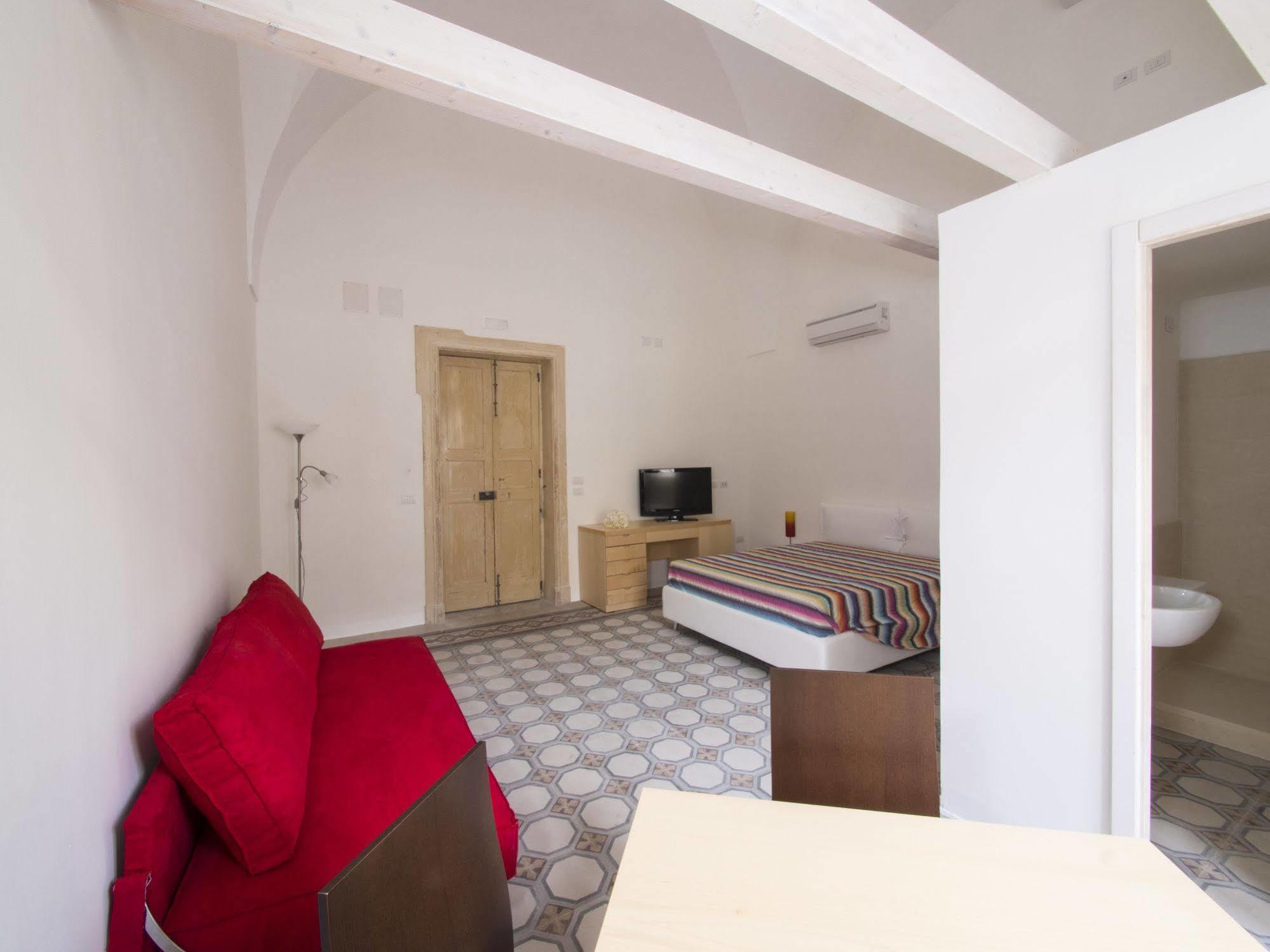 Relais Carlo V - Palazzo Storico Panzió Gallipoli Kültér fotó